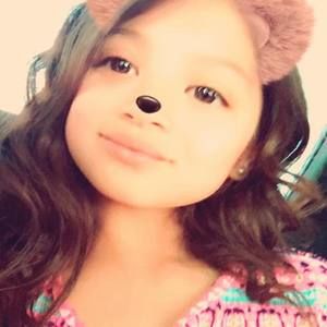 Meet your Posher, Arely